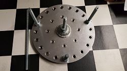 Kotevn� tal�� pro nerovn� povrchy a izolace